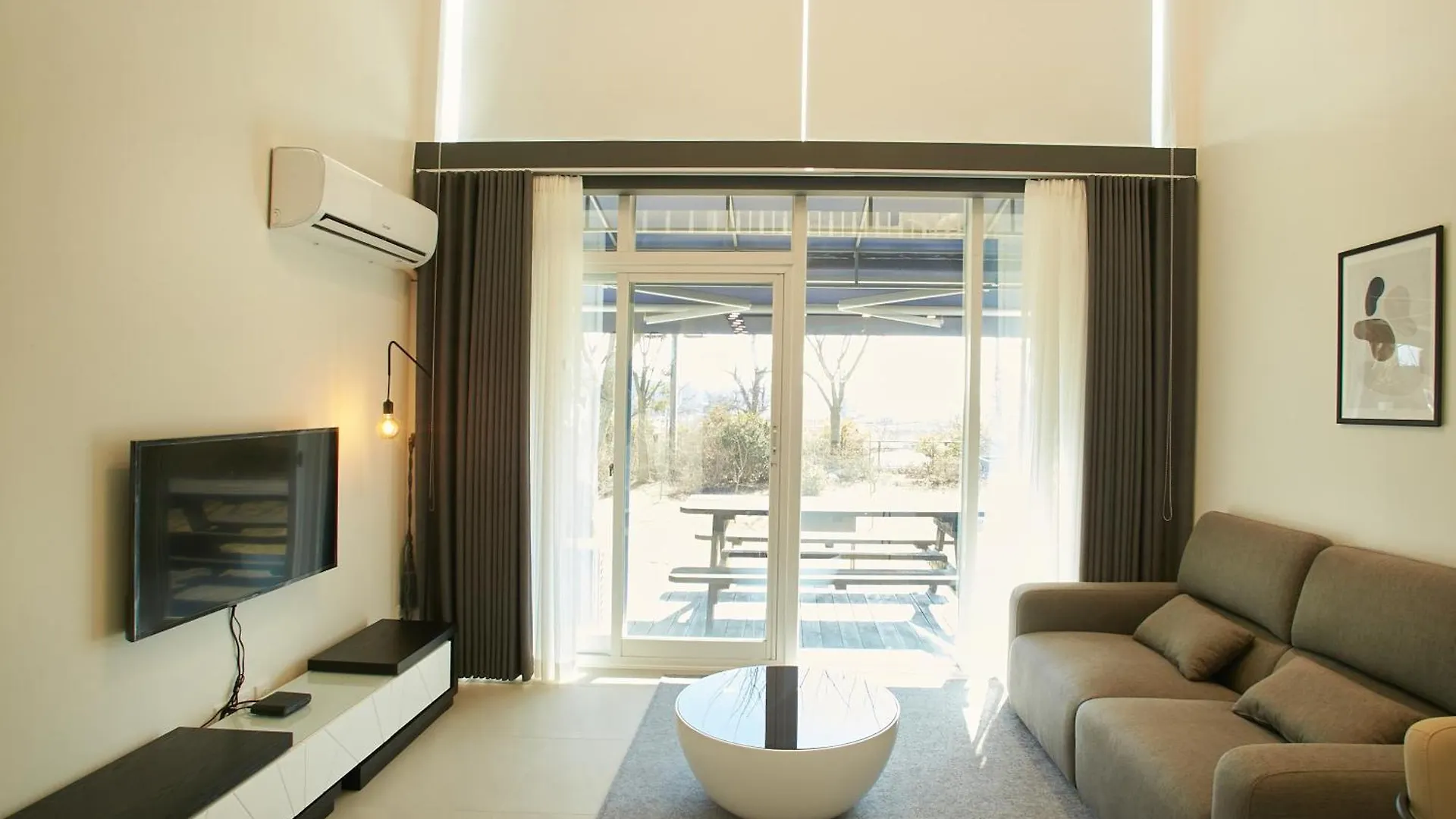 Whity Pension Incheon 0*,