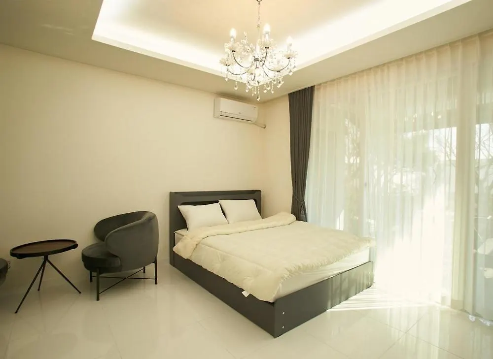 Whity Pension Incheon