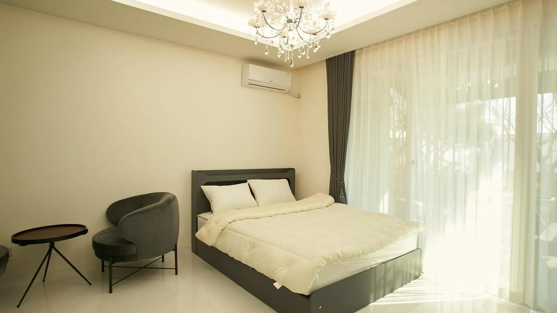 Whity Pension Incheon