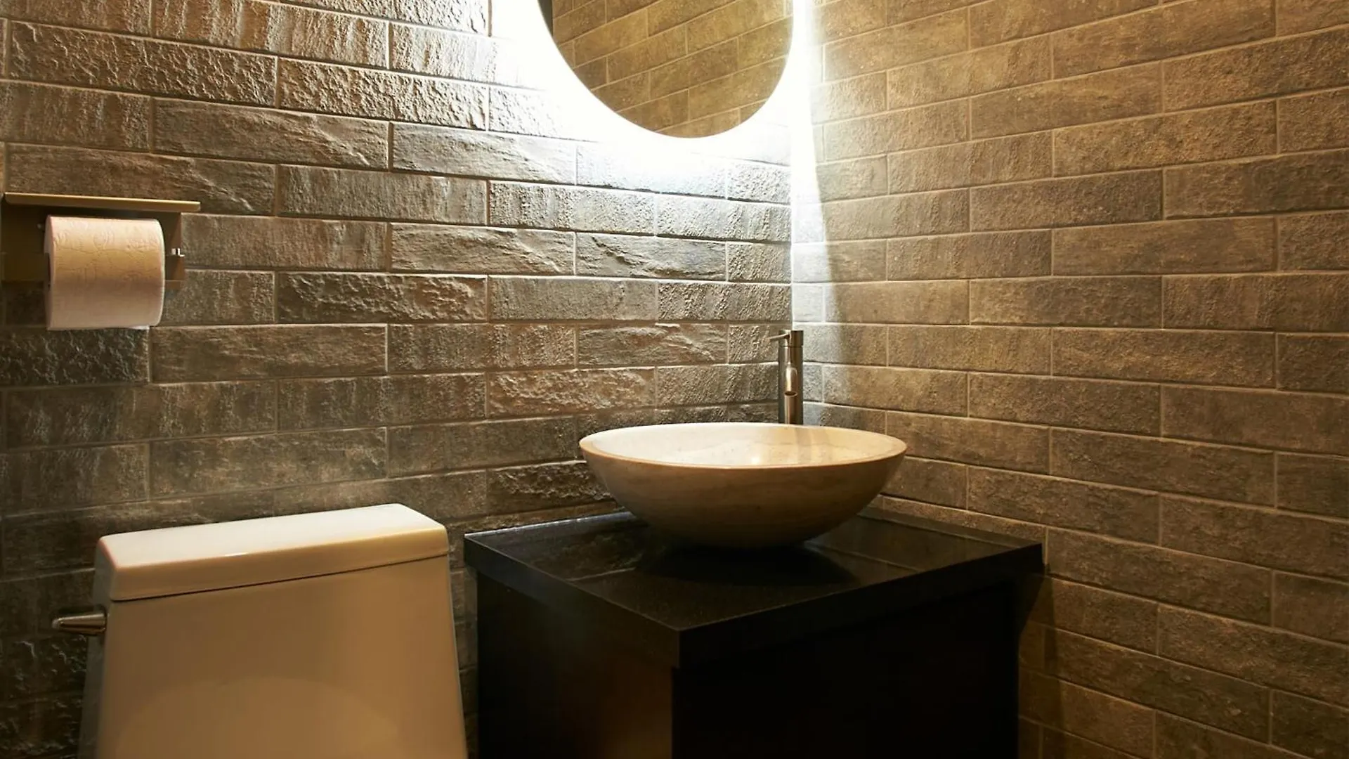 Whity Pension Incheon Guest house