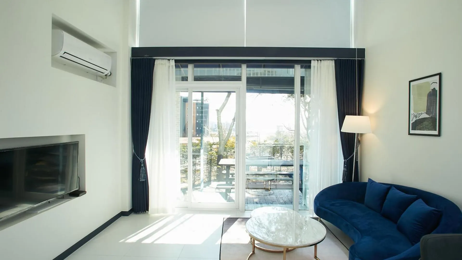 Whity Pension Incheon Wisma tamu