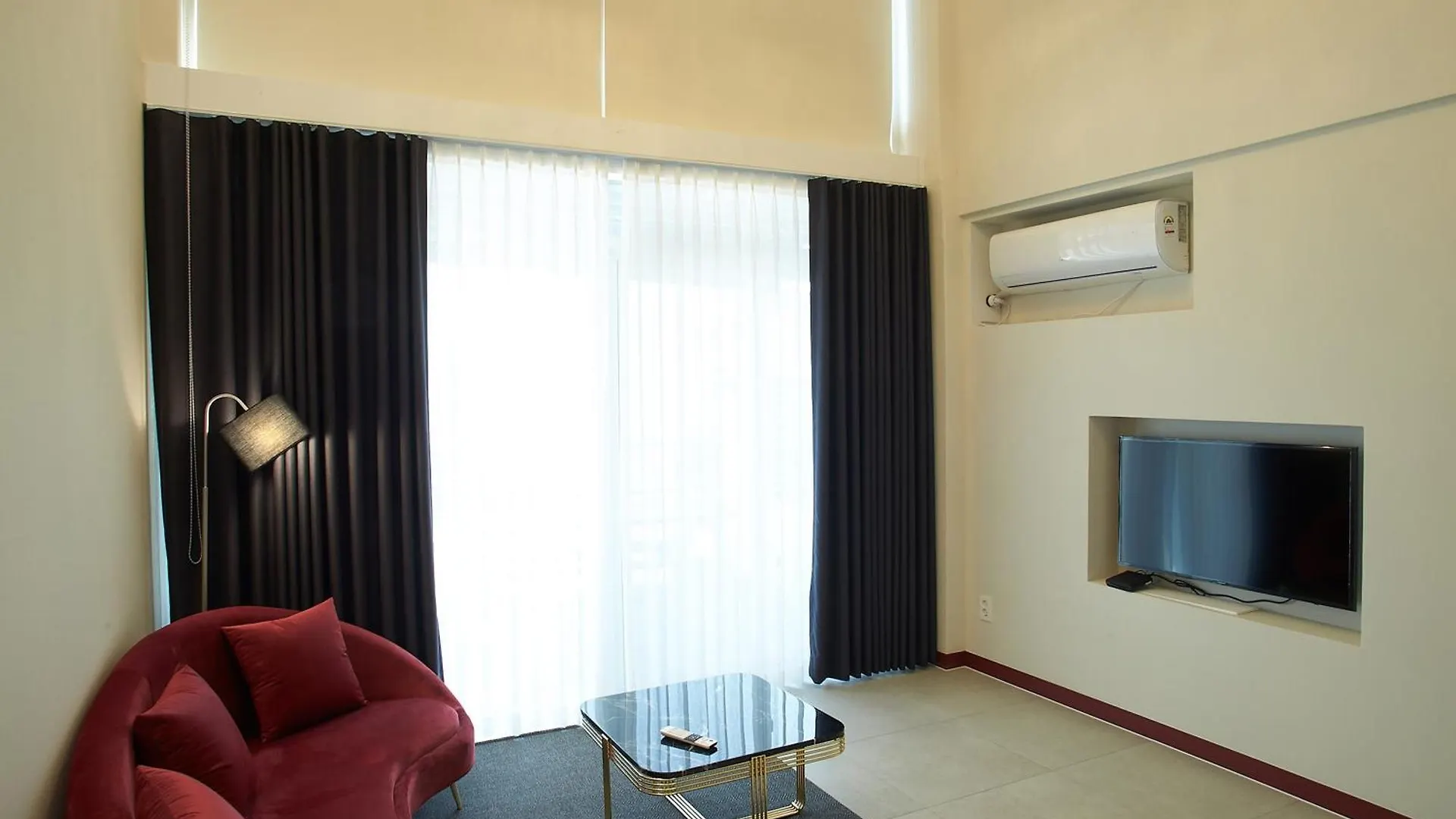 Whity Pension Incheon 3*,  Korsel