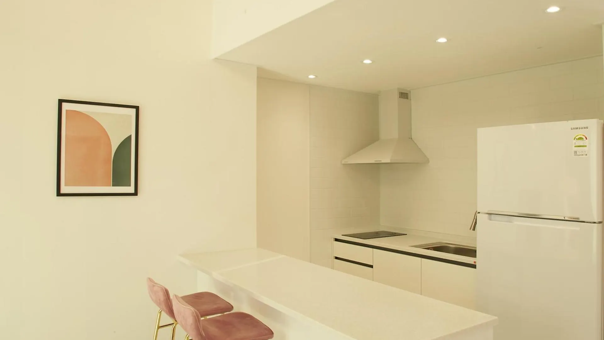 Whity Pension Incheon 3*,  Korsel